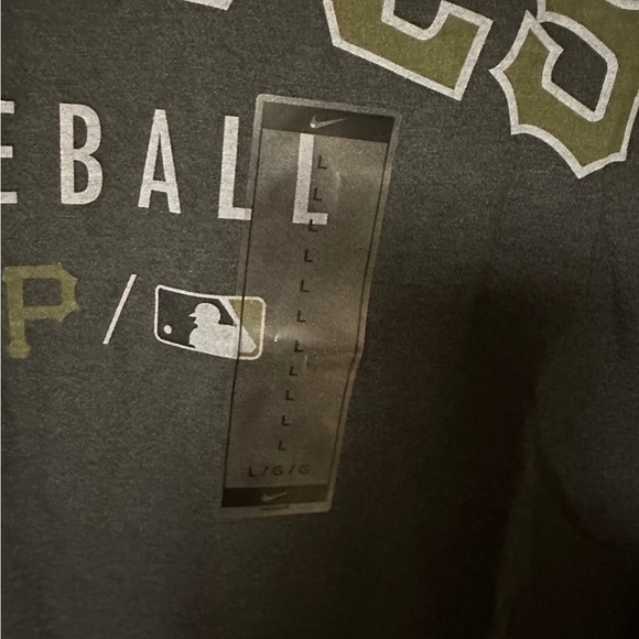 Pittsburgh Pirates Nike T-Shirt Large - Picture 4 of 6